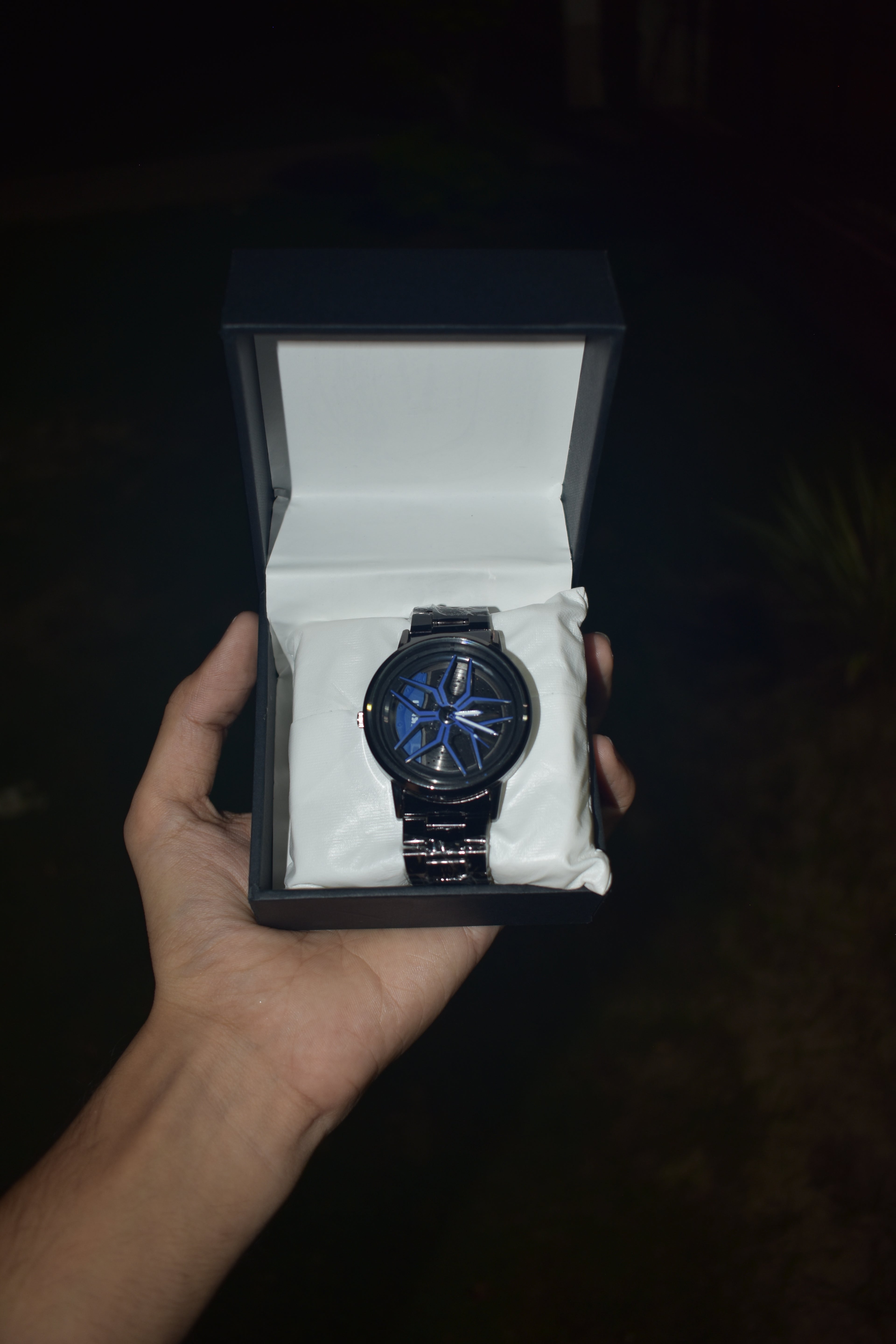 Baisheng Sports Watch for Men – Black & Blue Rotating Car Rim Dial | Quartz Analog Metal Strap
